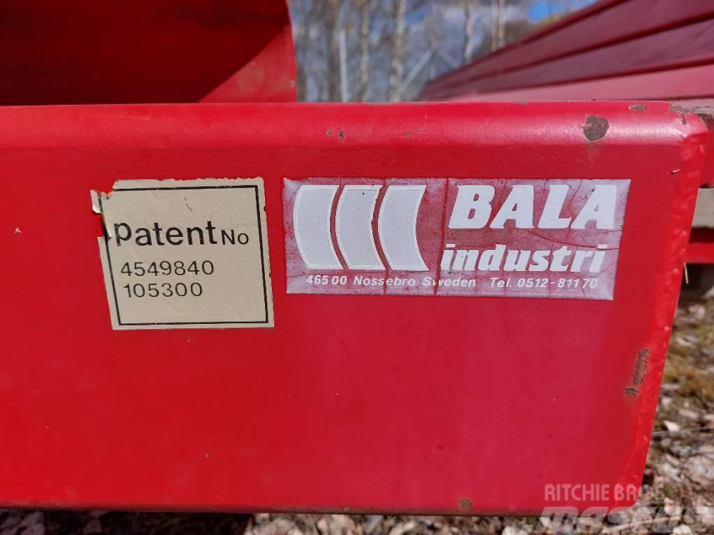 Bala Paalinkeräysvaunu Andet udstyr til foderhøster