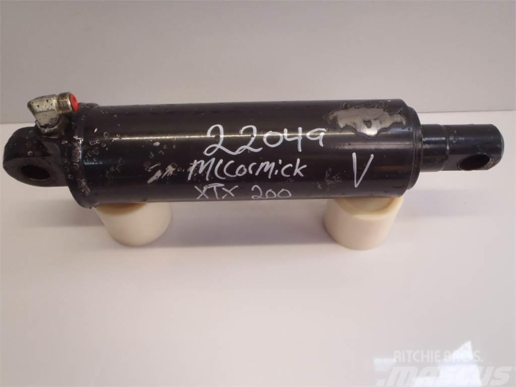 McCormick XTX200 Lift Cylinder Hydraulik