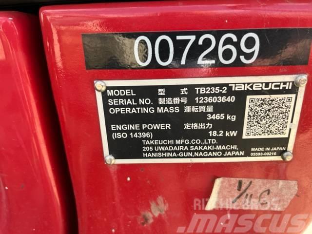 Takeuchi TB235 Minigravemaskiner