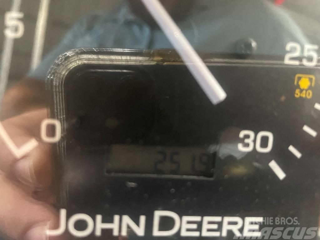 John Deere 110 Rendegravere