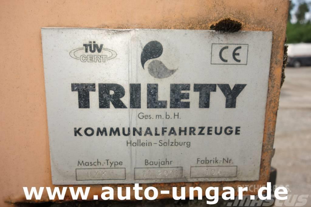 Multicar Trilety Kehraufbau für Multicar Bj. 2001 Kehraufsa Fejemaskiner
