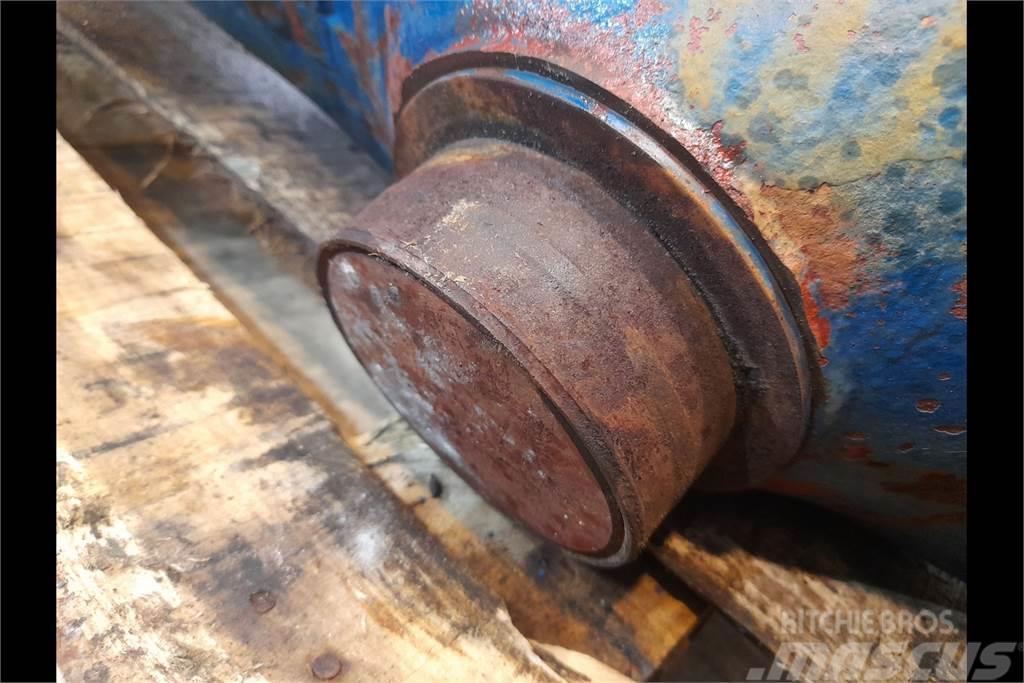 New Holland 8240 Front axle house Gear