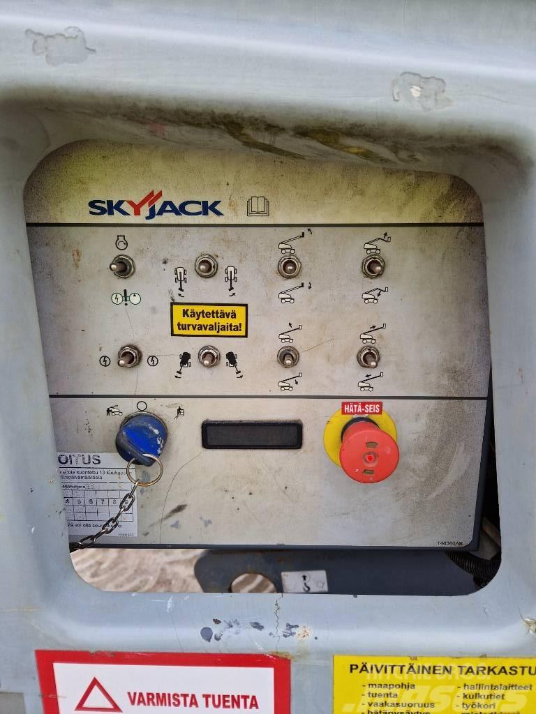 SkyJack SJ 45 T Teleskoplifte