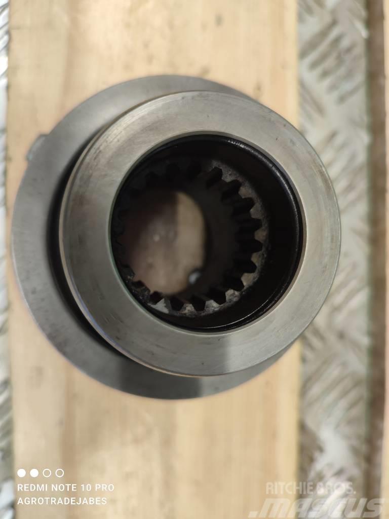 Valtra T 141 front axle flange Gear
