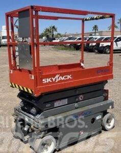 SkyJack SJ3219 Saxlifte