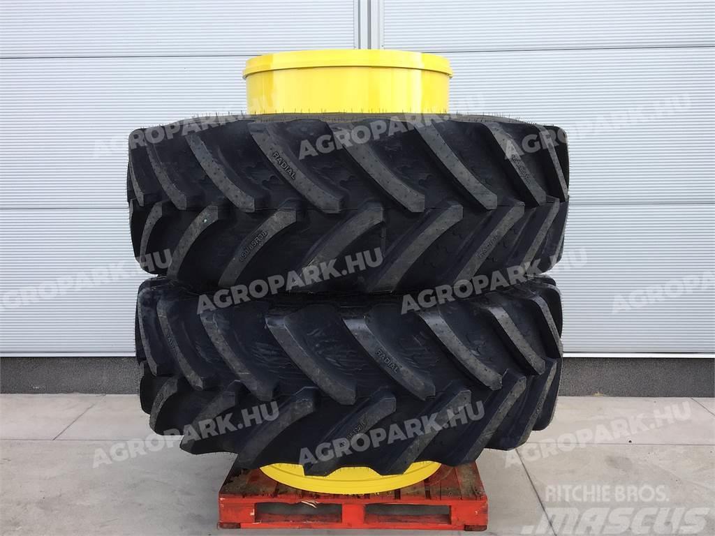  Twin wheel set with BKT 650/85R38 tires Tvillinghjul
