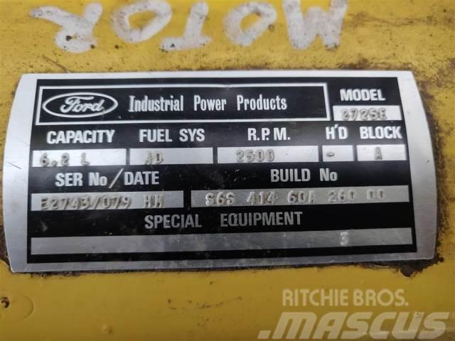 Ford 2725E Motorer