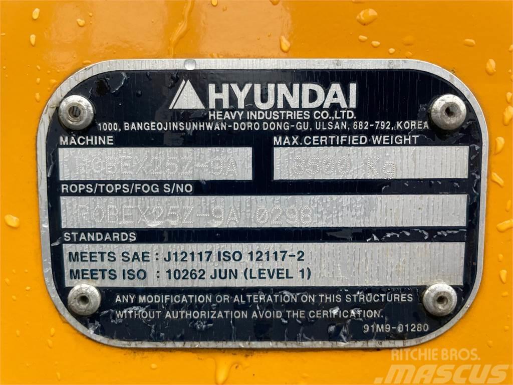 Hyundai 25z-9ak - 2.700 kg. minigraver / 350 Timer / Står  Minigravemaskiner
