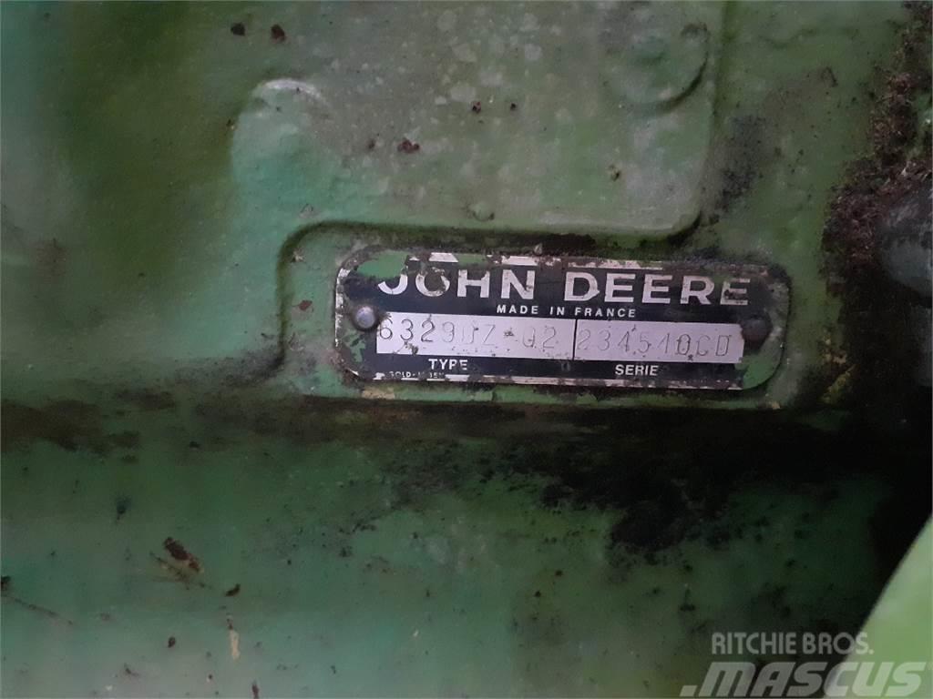 John Deere 6329 Motorer