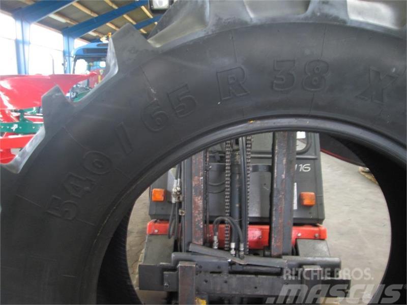 Michelin XM108 540/65 R38 Dæk, hjul og fælge