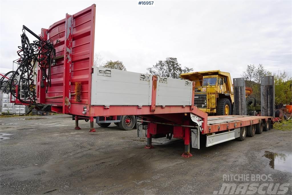 Damm 4 axle machine trailer with ramps and manual widen Andre anhængere
