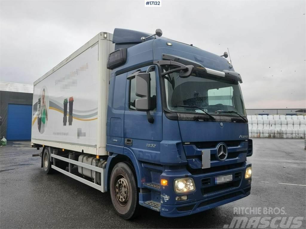 Mercedes-Benz Actros 1832 4x2 Box truck with lift and side openi Fast kasse