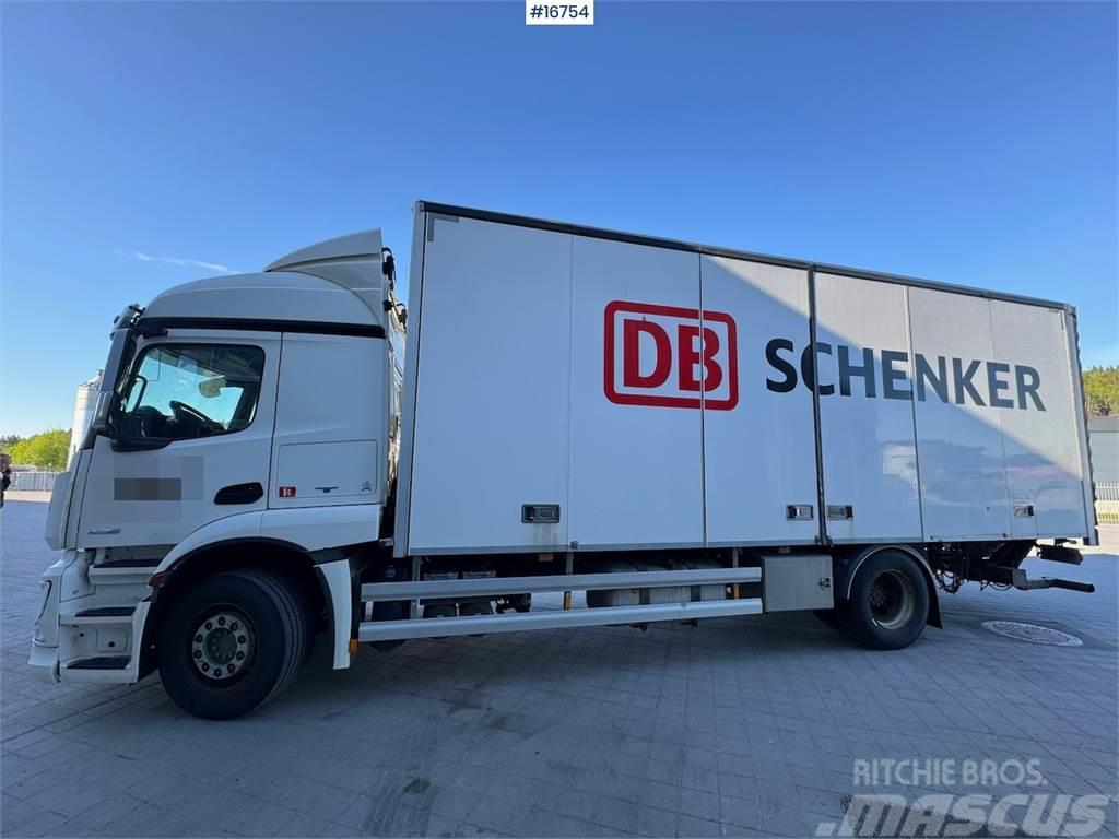 Mercedes-Benz Actros 1835 4x2 box truck w/ full side opening and Fast kasse