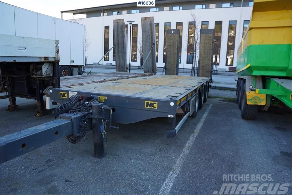 NC 3 axle machine trailer that is little used Andre anhængere