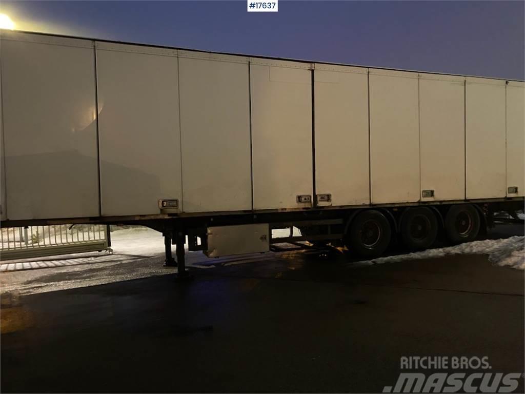 Schmitz Cargobull box semi w/ full side opening. Andre Semi-trailere
