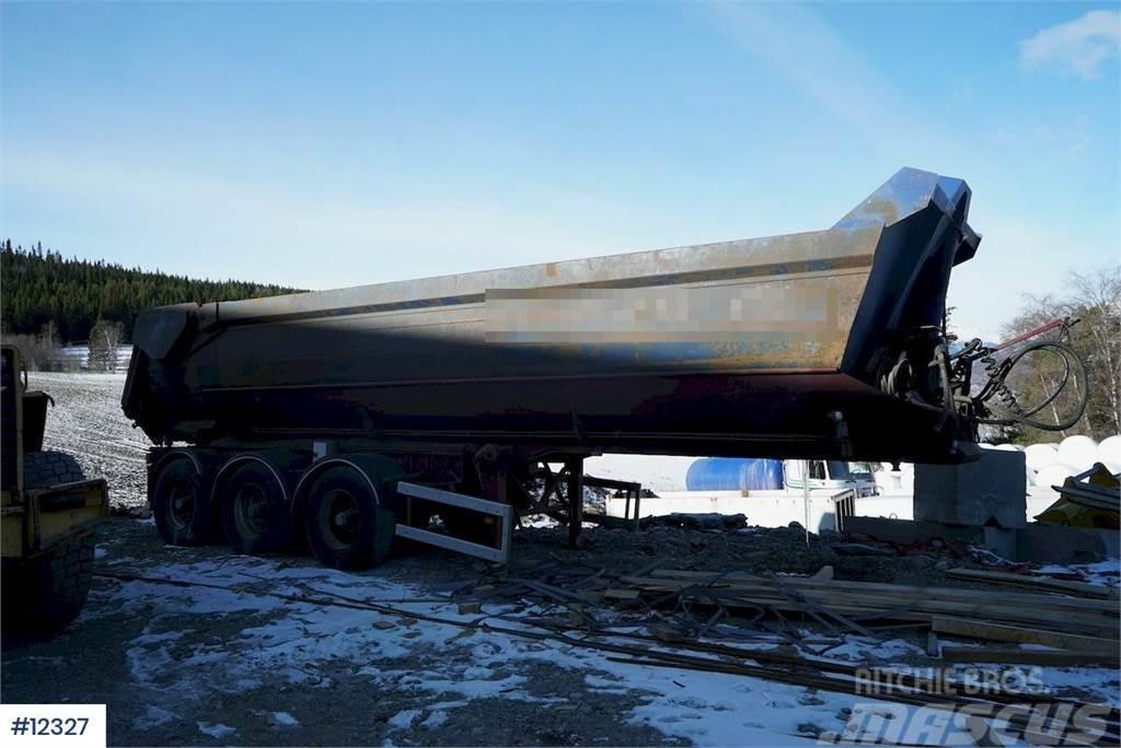  Tipping semi with sliding shafts. Andre Semi-trailere