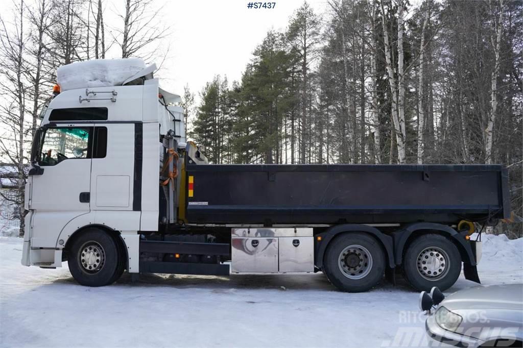 MAN TGX26.480 6x2 Hook truck with flat bed Kroghejs