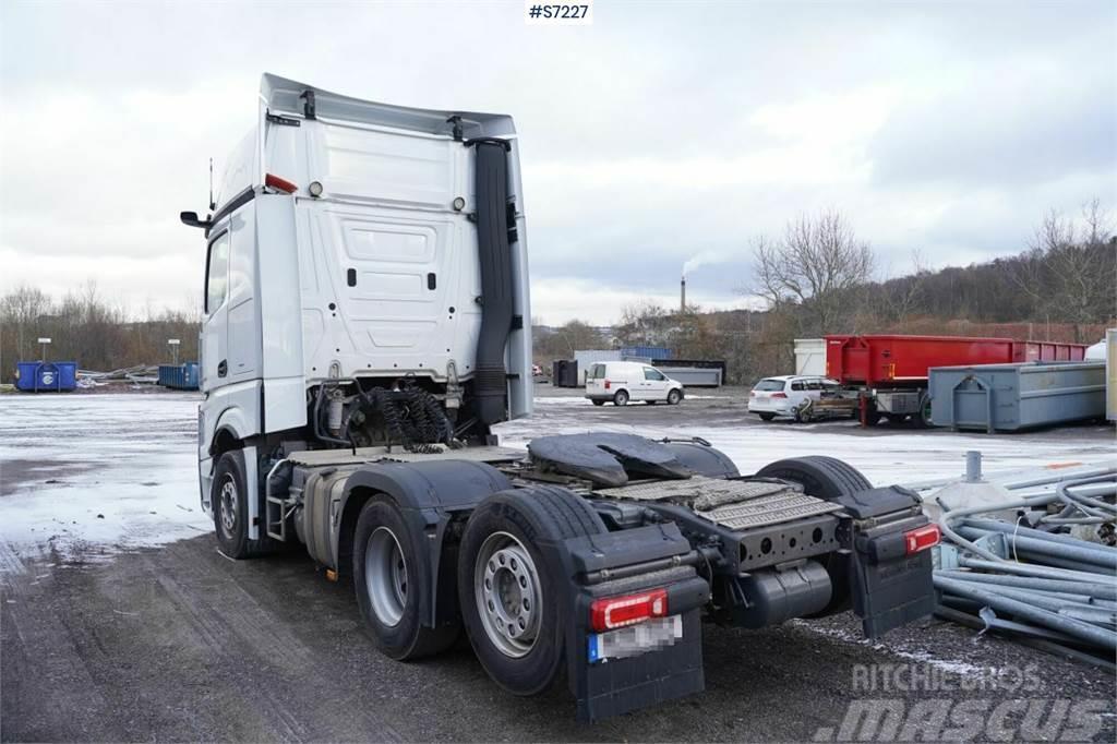 Mercedes-Benz Actros 6x2 Tractor Unit with Mirrorcam Trækkere