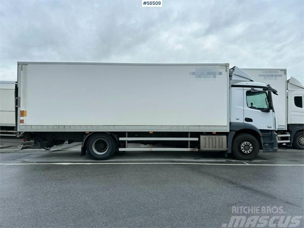 Mercedes-Benz Antos 1840 Box Truck With Tail Lift Fast kasse