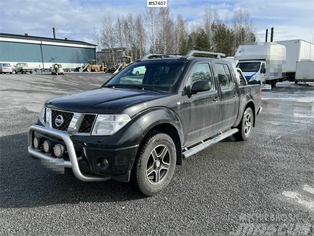 Nissan Navara with hood, Summer and winter tires Pickup/Sideaflæsning