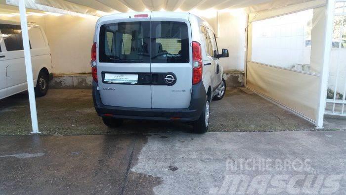 Opel Combo N1 Tour 1.3CDTI Expression L1H1 90 Andre lastbiler