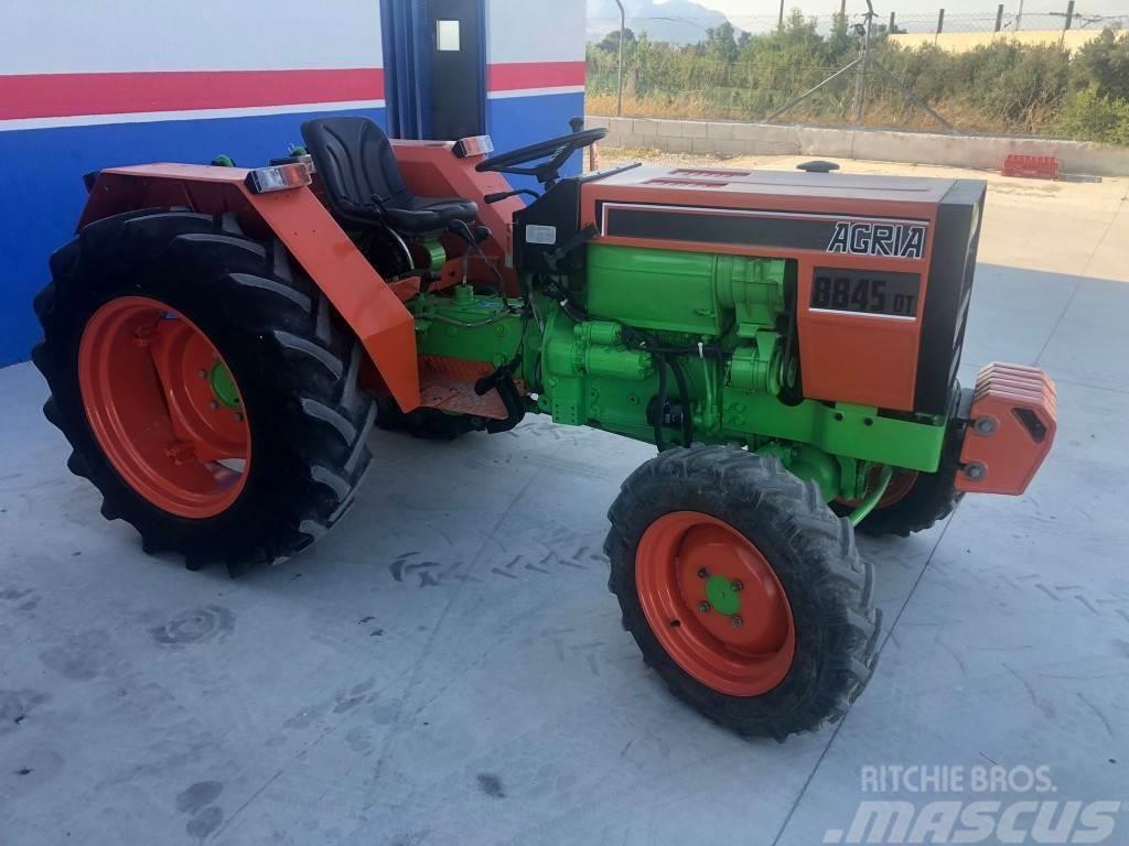  TRACTOR AGRIA 8845 45CV. Traktorer