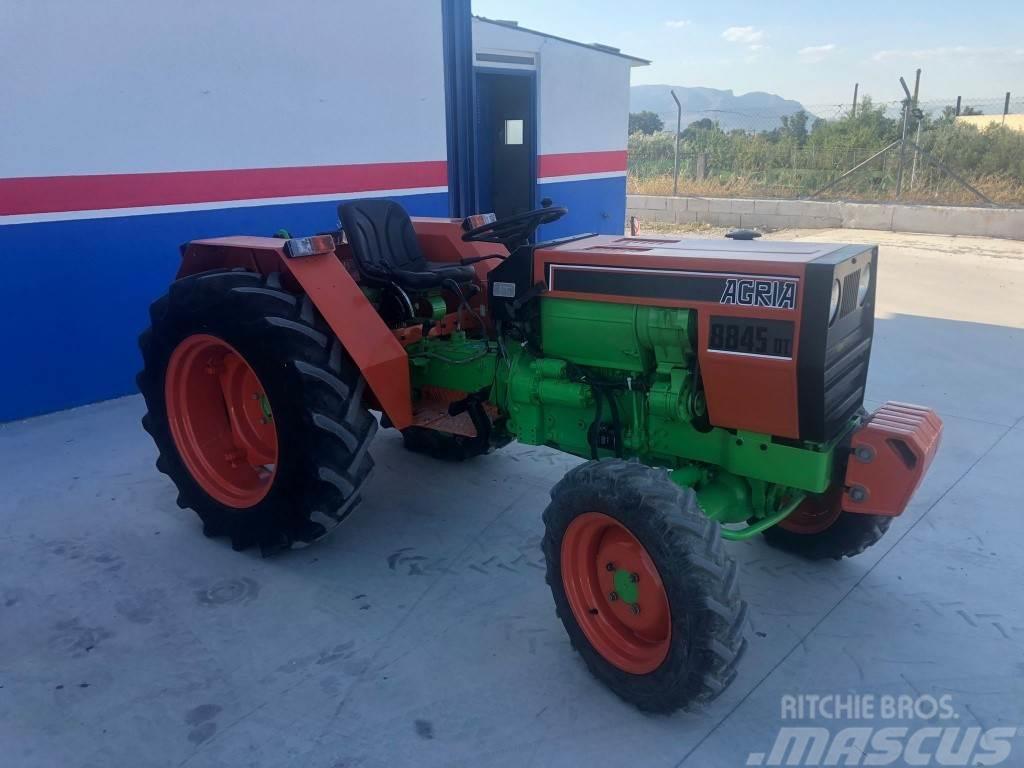  TRACTOR AGRIA 8845 45CV. Traktorer