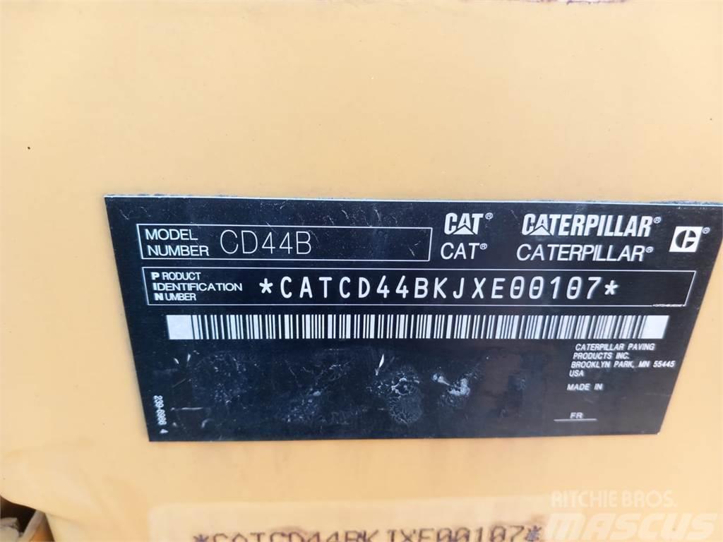 CAT CD44B Tromler