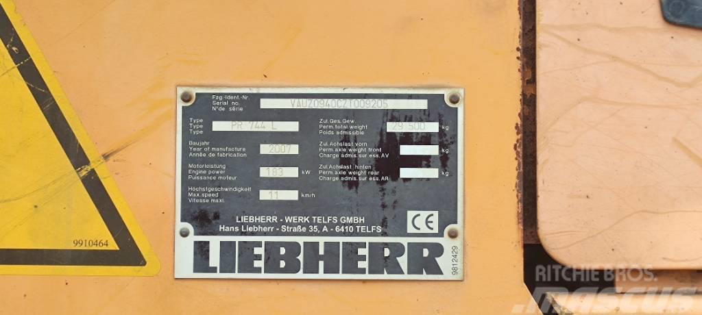 Liebherr PR 744 L Bulldozer på larvebånd
