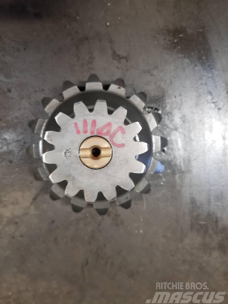 Timberjack 1110C MUSHROOM GEAR Gear