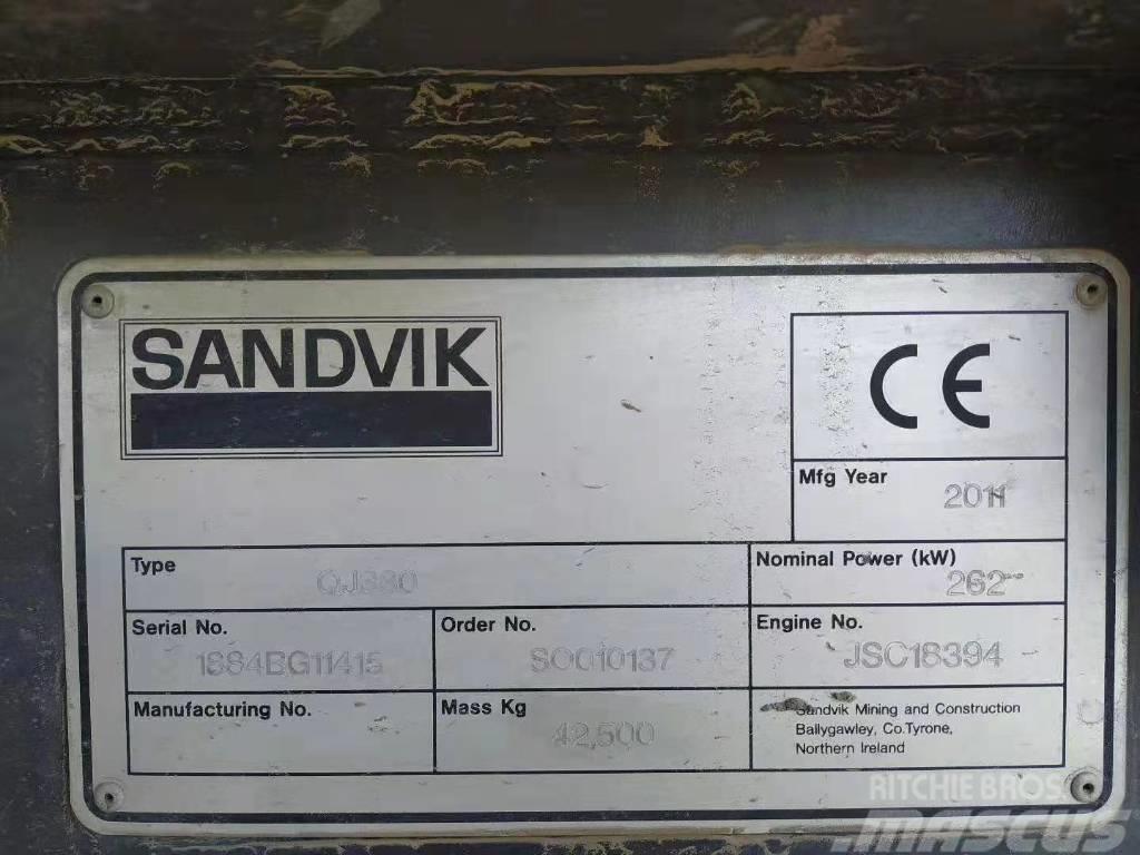 Sandvik QJ330 Mobile knusere