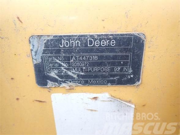 John Deere  Skovle