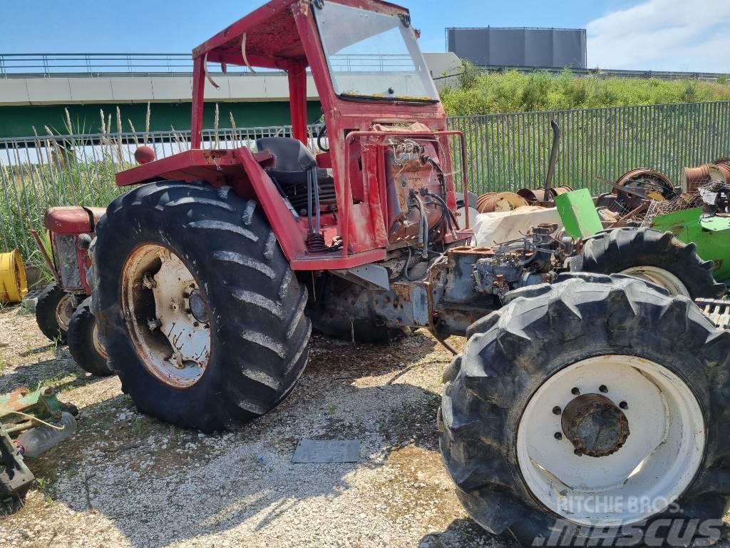 Steyr PARA PEÇAS 8075 Traktorer