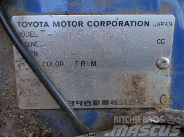 Toyota T-YM65 Lastbil med lad/Flatbed