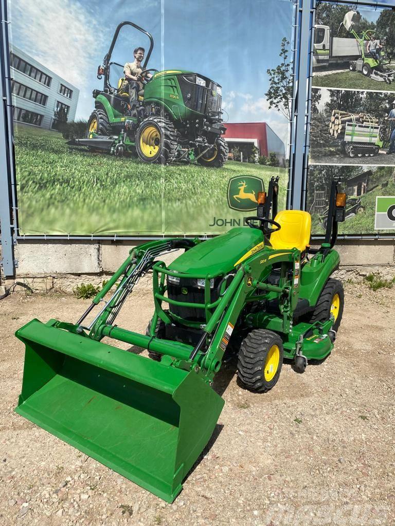 John Deere 1023 E Kompakte traktorer