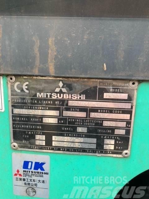 Mitsubishi FG25N LPG gaffeltrucks