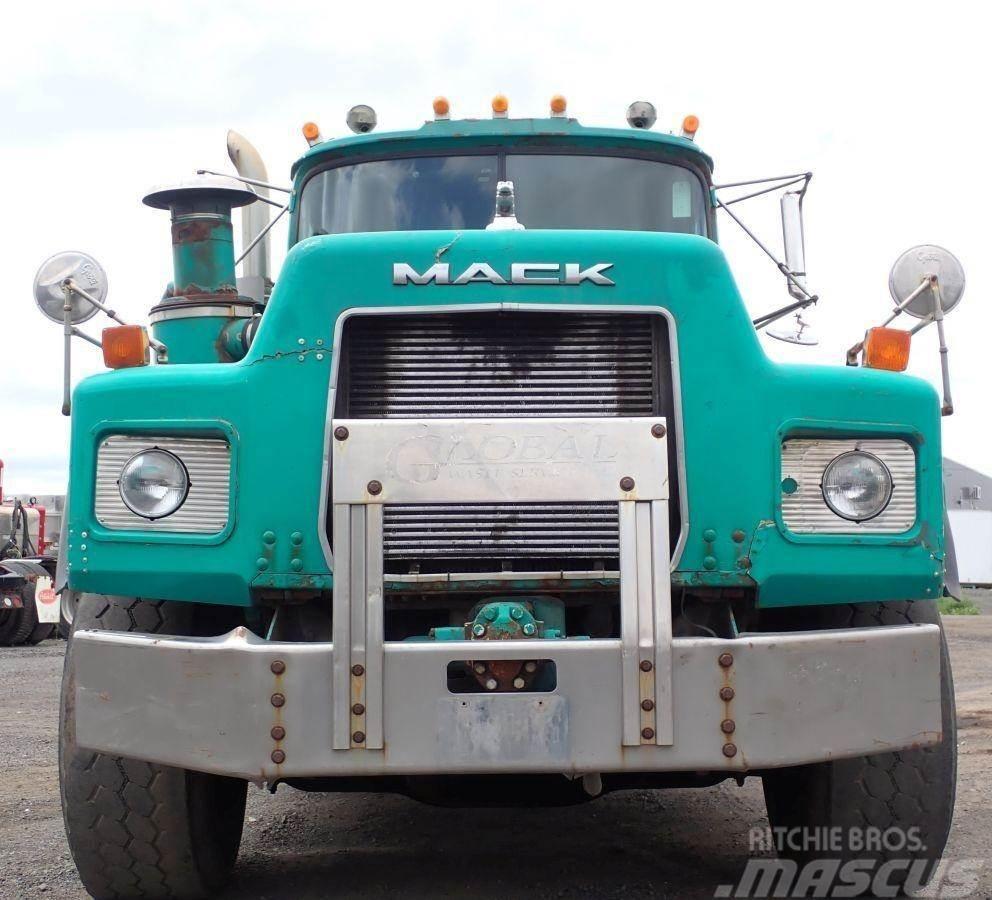 Mack RB688S Kroghejs