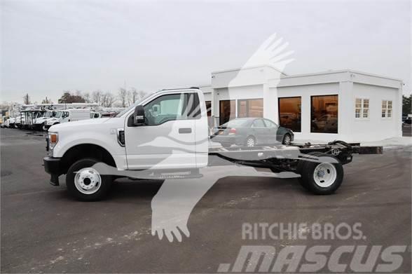 Ford F350 XL Chassis