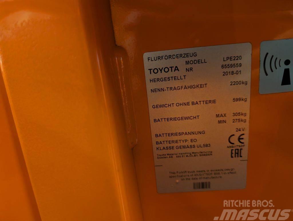 Toyota LPE 220 // Batterie 2020 // 3810 Std. // Initialhu Plukketruck, lav