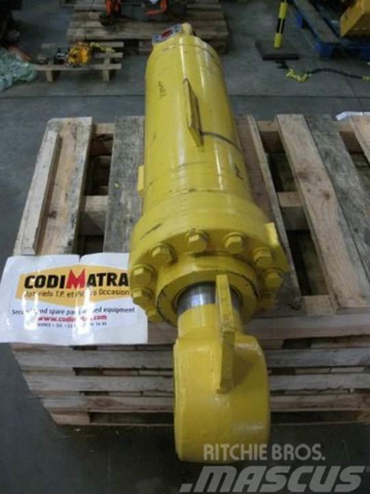 Komatsu WA500 Hydraulik