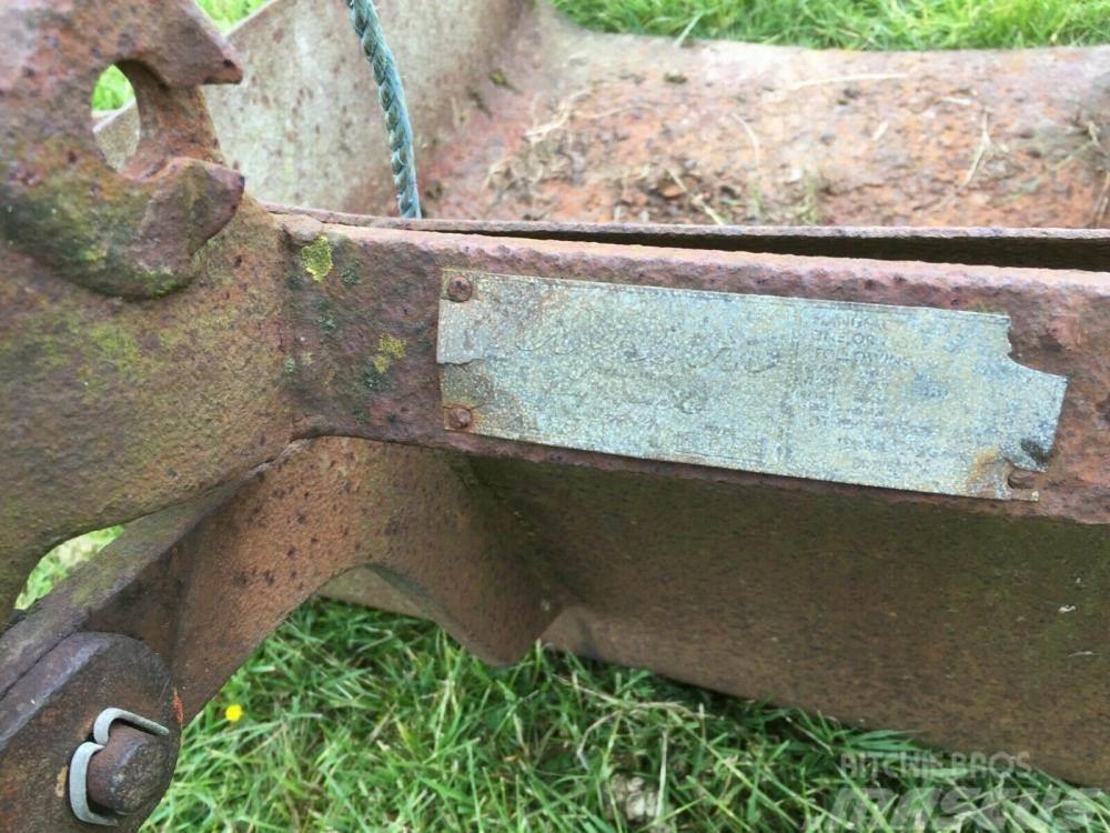 Massey Ferguson rear linkage earth scoop £250 Andre landbrugsmaskiner
