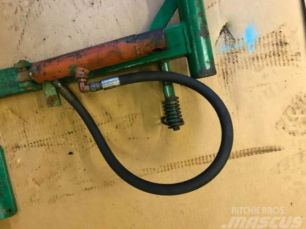 Ransomes 350 D NSR cutting cylinder lifting arm and hyd ram Andet tilbehør