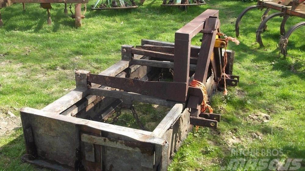  tractor mounted dung scraper £450 Agerslæber