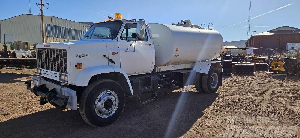  2,000 Gallon Water Truck Andet - entreprenør