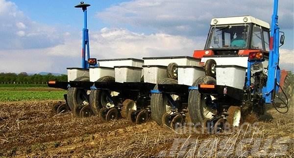  _JINÉ USA) Kinze - 3000 Traktorer