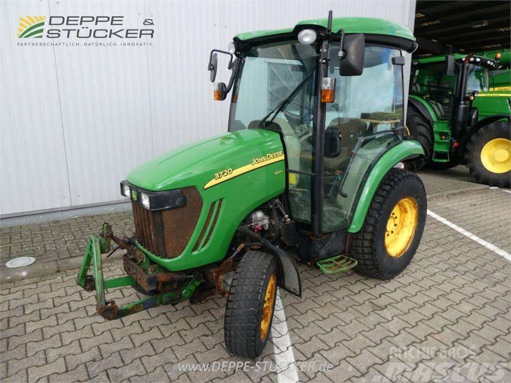John Deere 3720 Kompakte traktorer