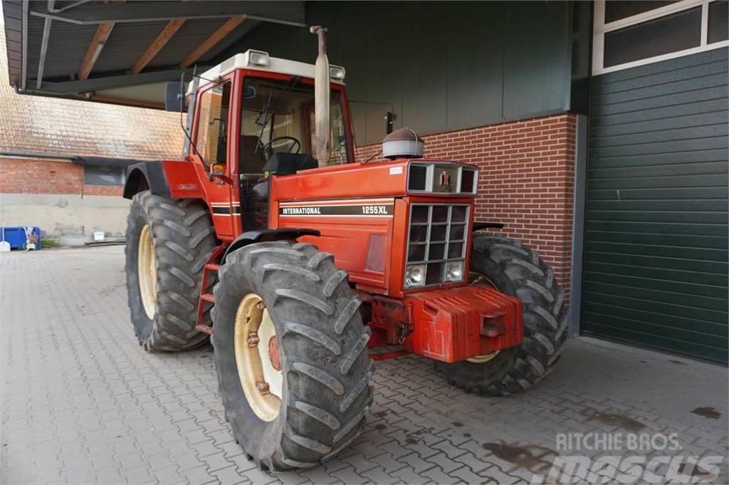 Case IH IHC 1255 XL nur 5014 Std. Traktorer