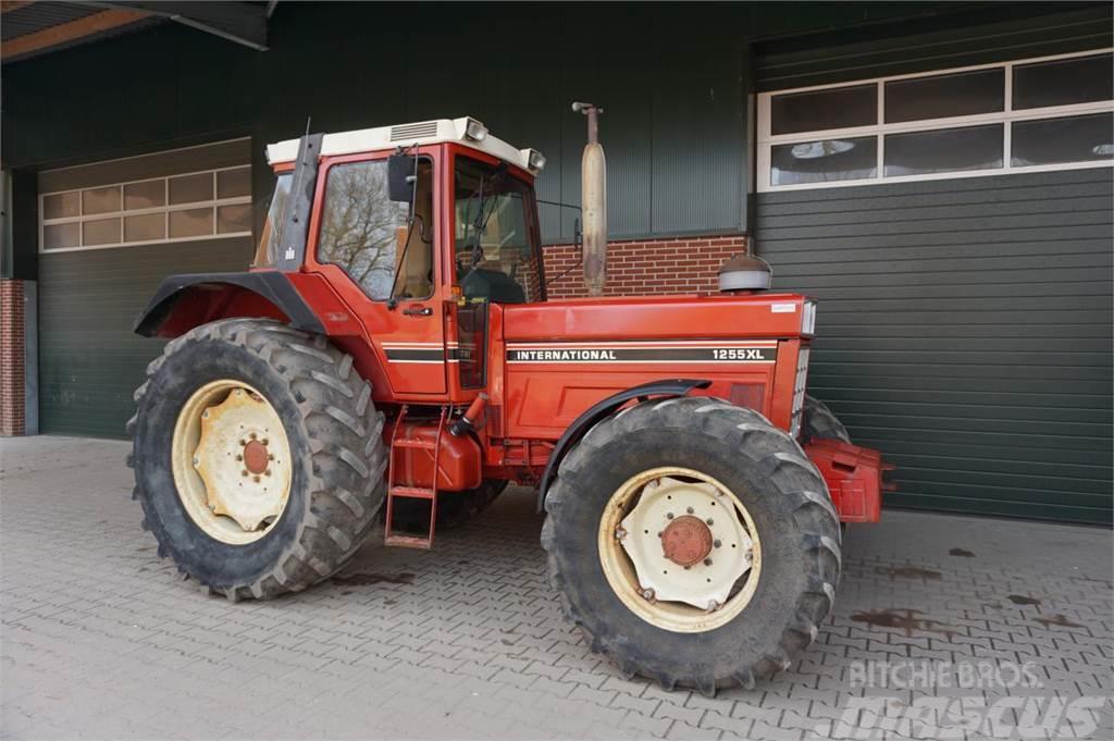 Case IH IHC 1255 XL nur 5014 Std. Traktorer