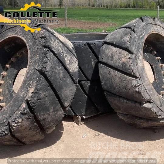Brawler Solid Pneumatic Tires Gravemaskiner på hjul