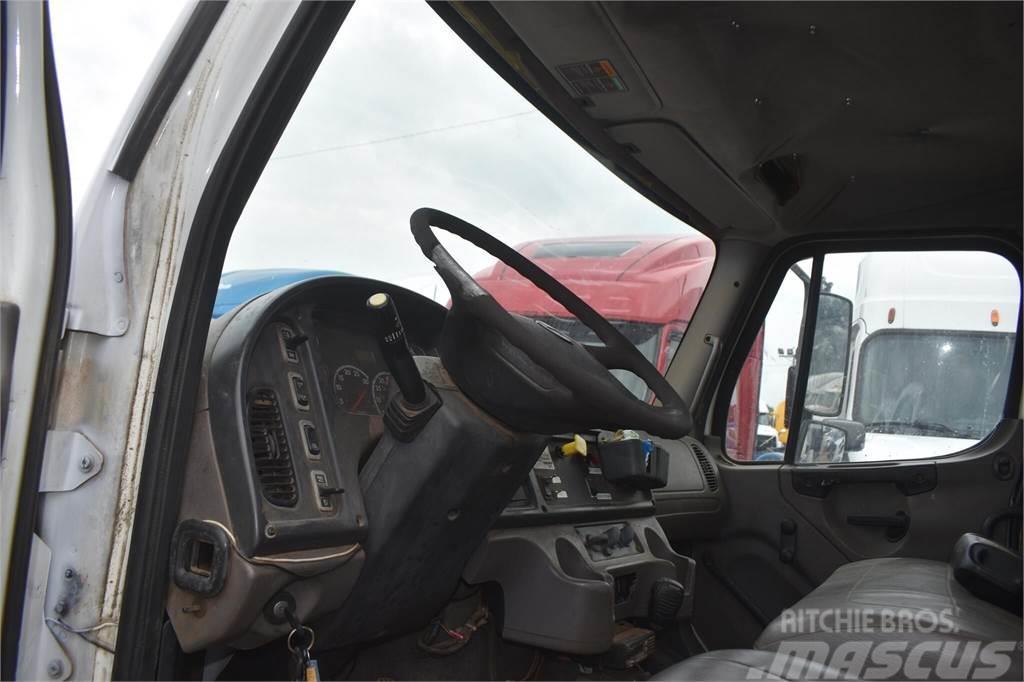 Freightliner BUSINESS CLASS M2 106 Lastbil med kran